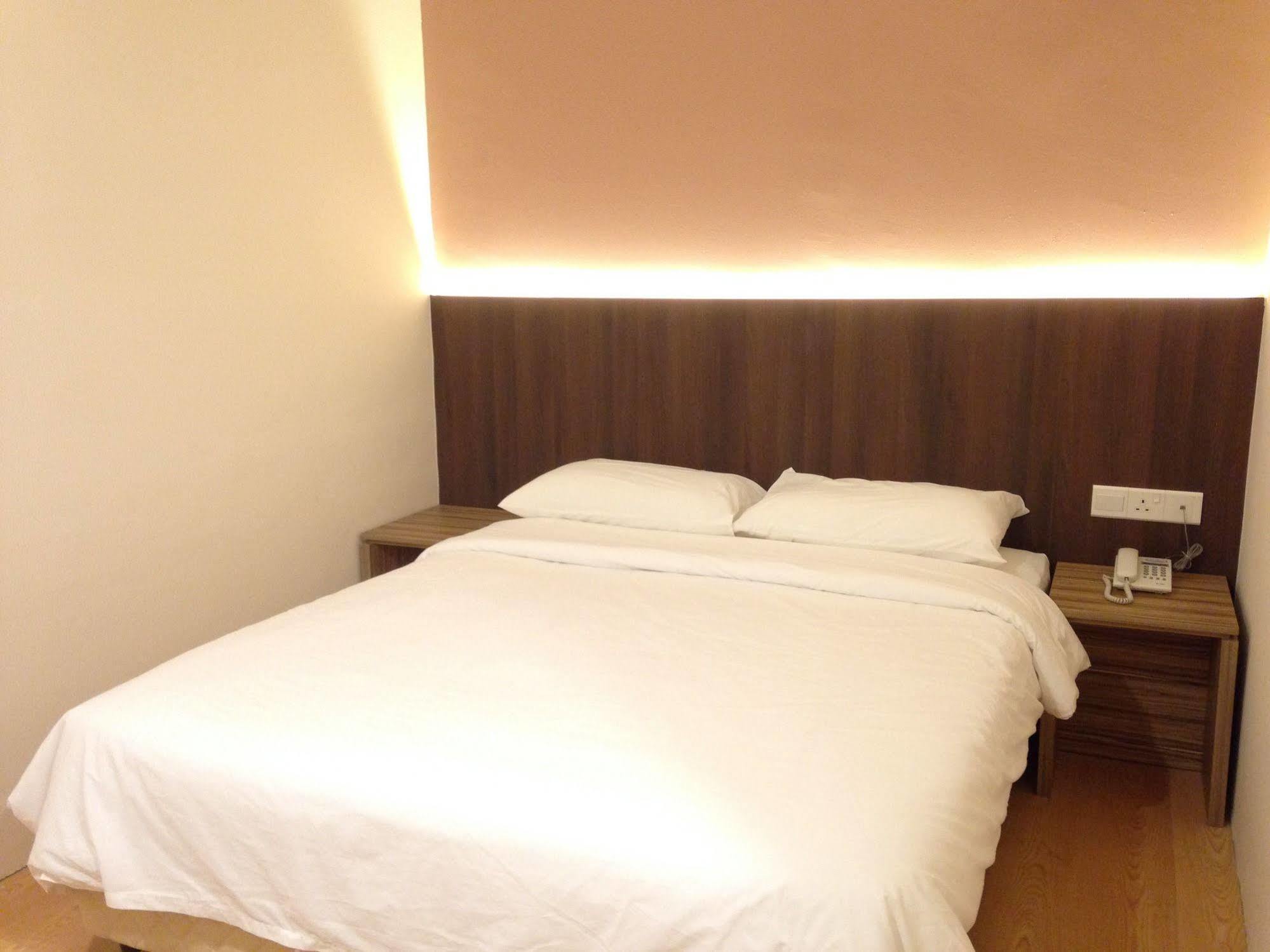 Tumike Hotel בנטונג מראה חיצוני תמונה